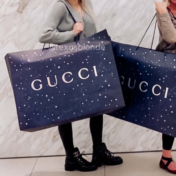 Meet your Posher 💕 - Picture 1 of 1